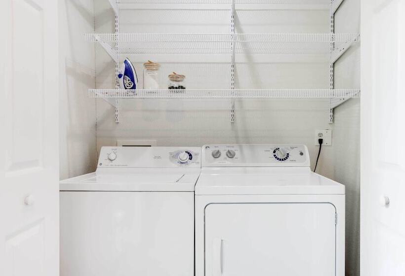 Osage Beach Home W/ Lake Views: Pets Welcome!