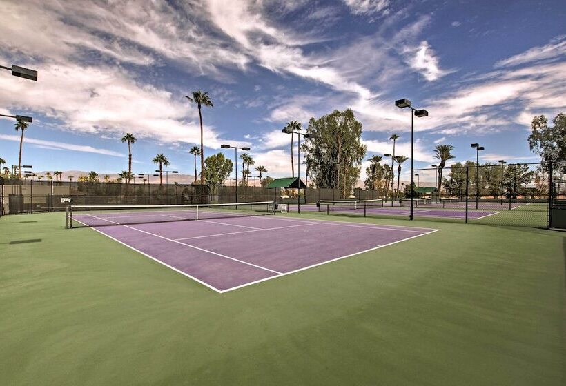 Palm Desert Home W/ Grill & Resort Amenities!