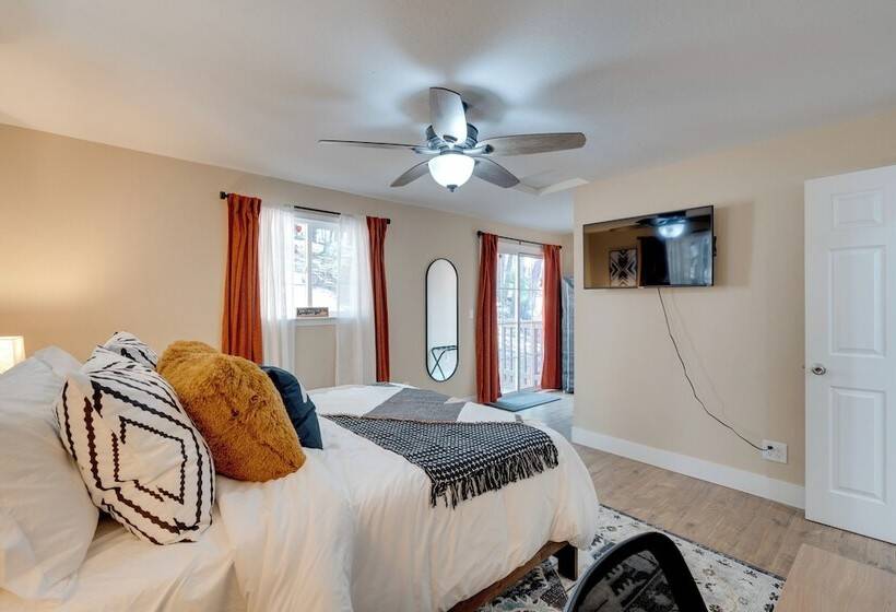 12 Mi To Apple Hill: Family Friendly Cabin Retreat