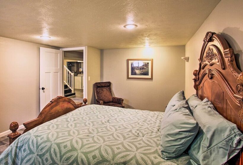 Peaceful Family Home W/ Deck: 3 Mi To Dtwn Spokane