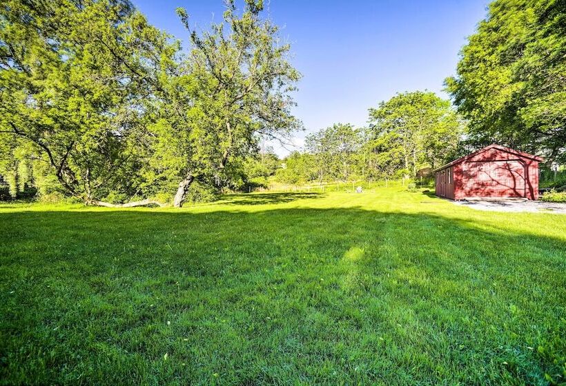 Peaceful Family Home W/ Fire Pit & Large Yard
