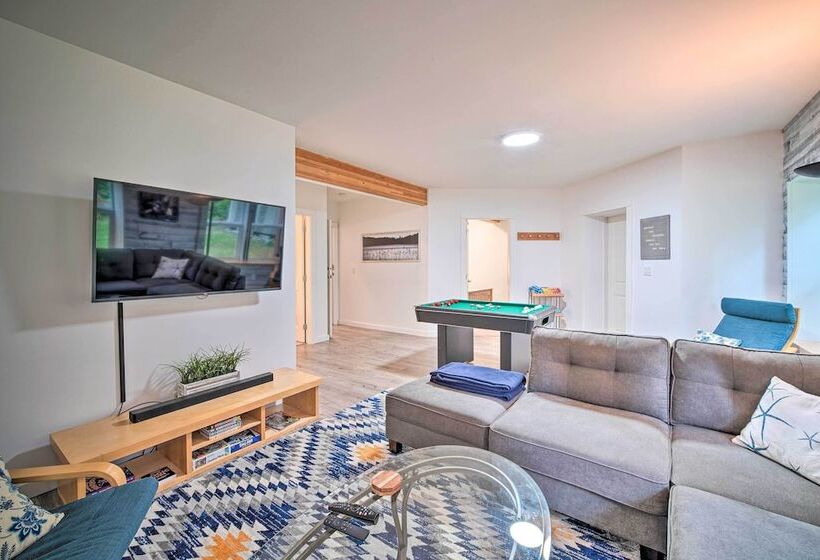 Peaceful Forest Retreat By Mt. Baker Slopes!