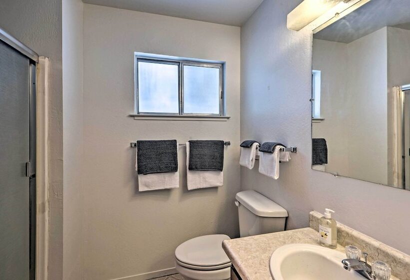 Peaceful & Upscale Ski Cabin: 11 Mi To Heavenly!