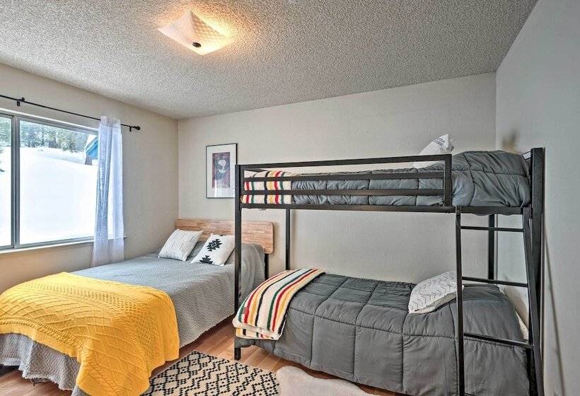 Peaceful & Upscale Ski Cabin: 11 Mi To Heavenly!