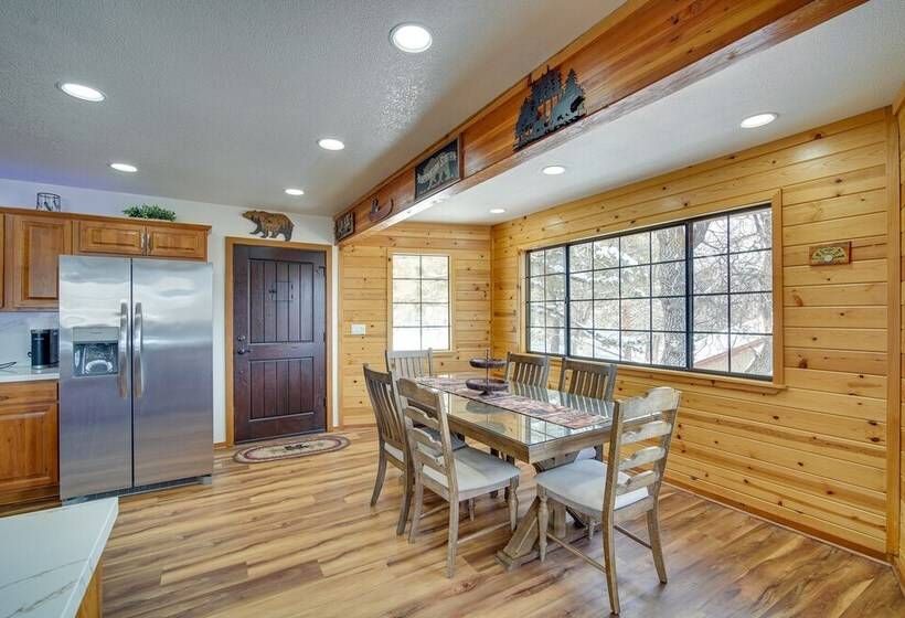 Pet Friendly Big Bear Cabin: 3 Mi To Bear Mountain