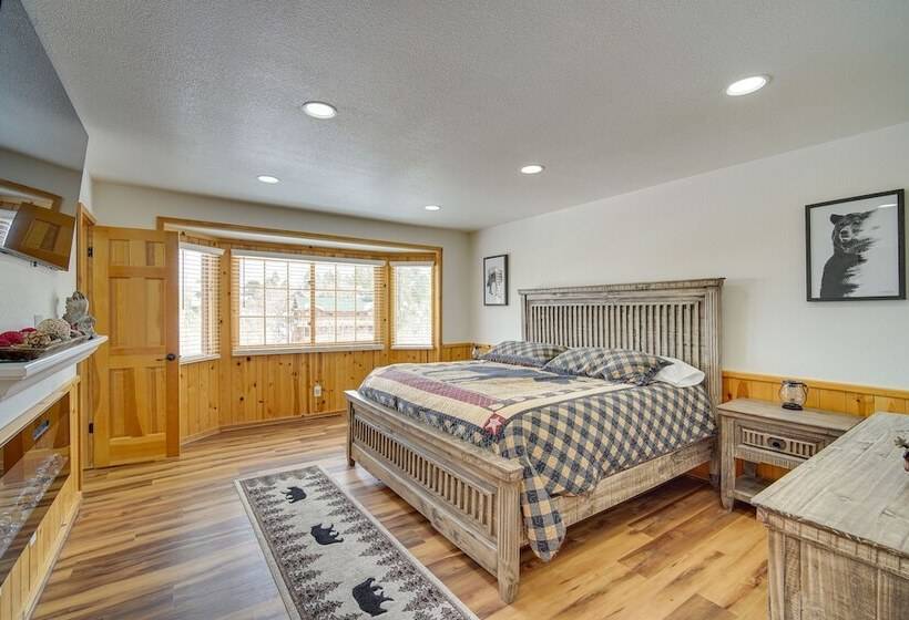 Pet Friendly Big Bear Cabin: 3 Mi To Bear Mountain