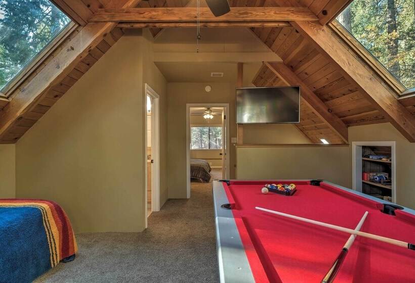 Family Cabin In Blue Lake Springs, Near Town!