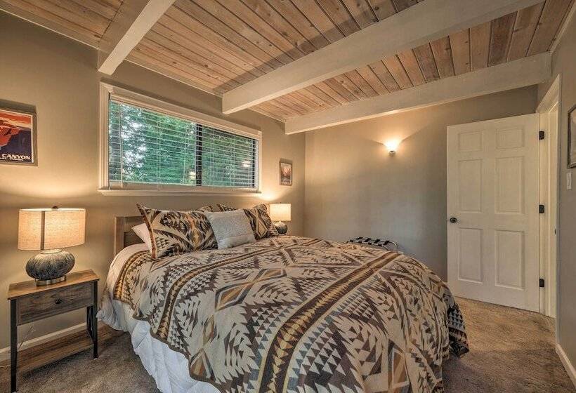 Family Cabin In Blue Lake Springs, Near Town!