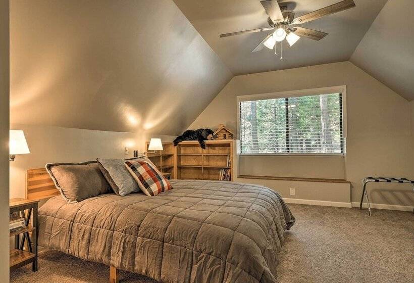 Family Cabin In Blue Lake Springs, Near Town!