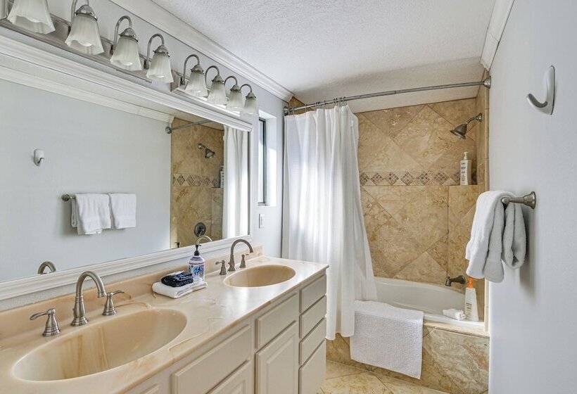 Pet Friendly Buena Vista Home W/ Yard & Hot Tub!