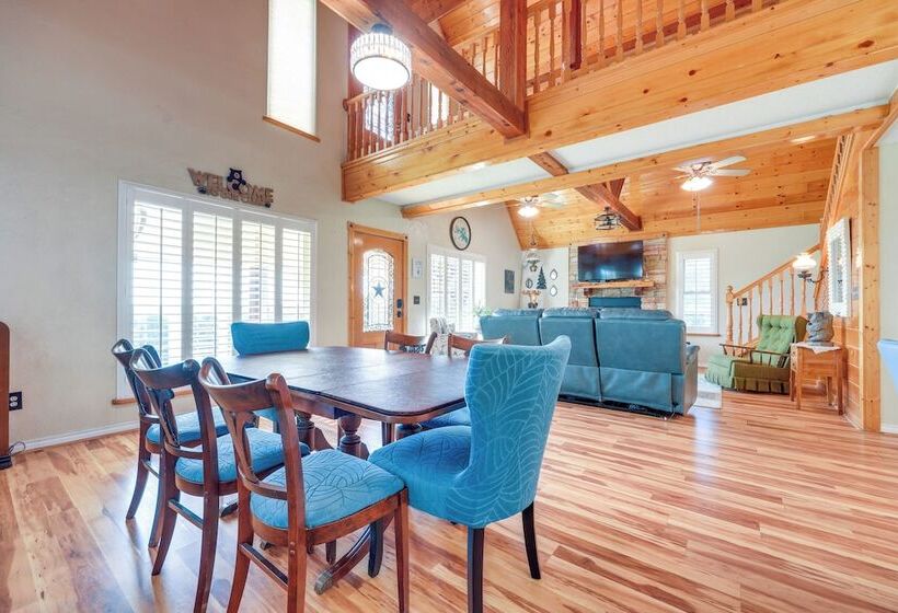 Pet Friendly Canyon Lake Cabin, 1 Mi To Water!