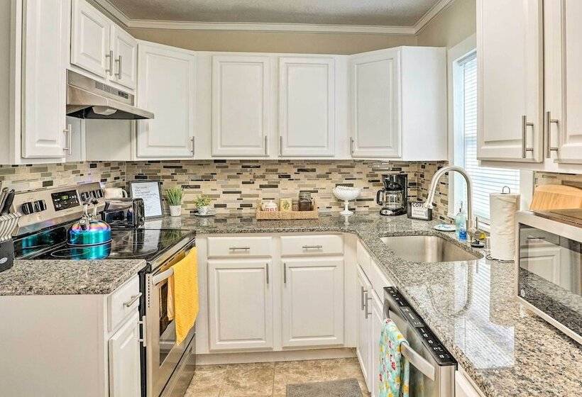 Pet Friendly Cottage Near Downtown Lakeland