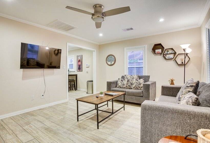 Pet Friendly Galveston Cottage < 1 Mi To Beach!