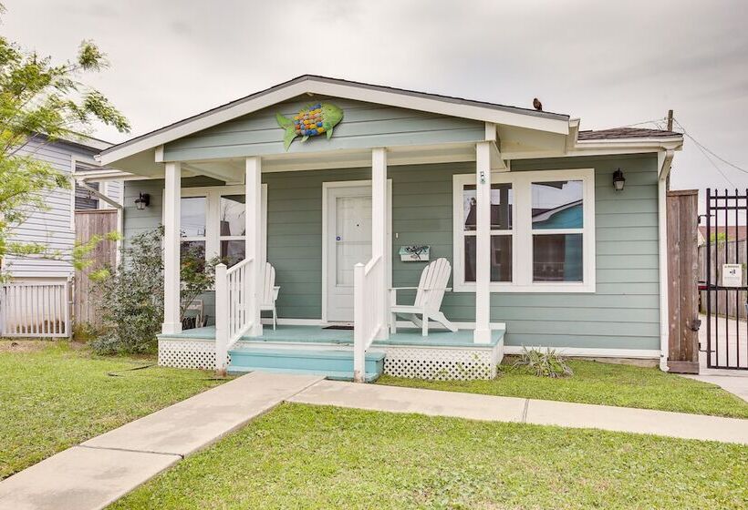 Pet Friendly Galveston Cottage < 1 Mi To Beach!