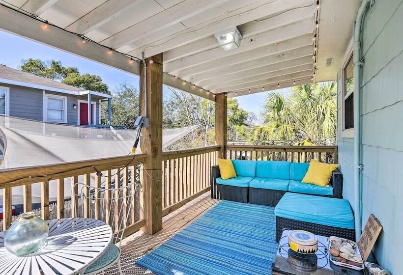 Galveston Retreat W/ Backyard & Patio!