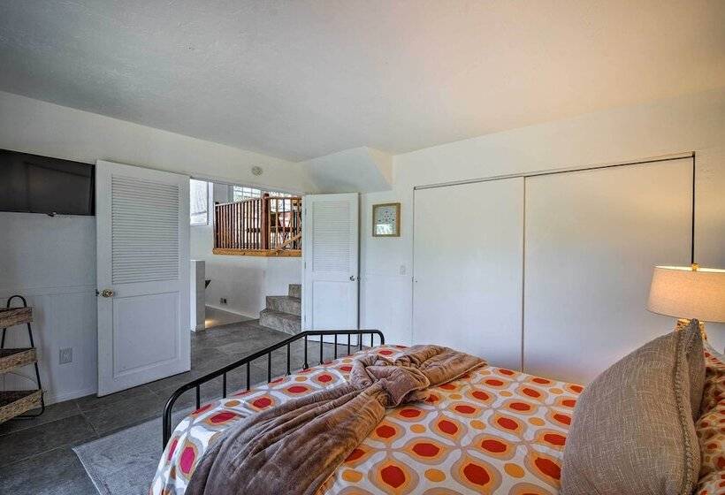 Pet Friendly Lake Arrowhead Home!