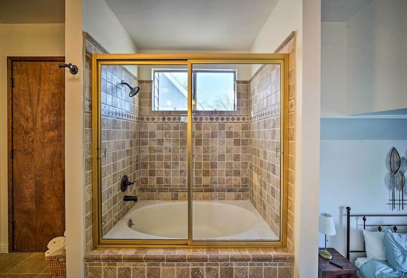 Pet Friendly Lake Arrowhead Home!