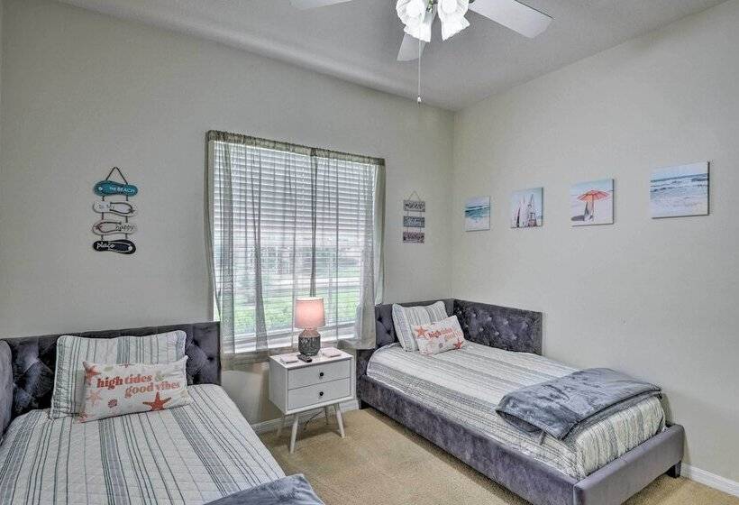 Pet Friendly Palm Coast Home W/ Pool Table & Patio