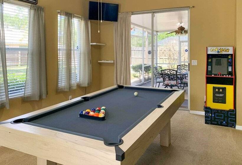 Pet Friendly Palm Coast Home W/ Pool Table & Patio