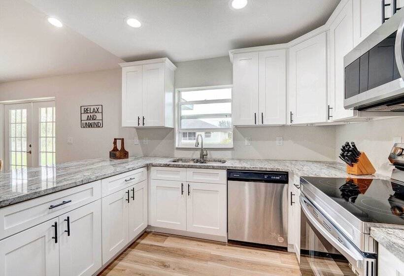 Golf & Pool Access: Pet Friendly Sebring Home!