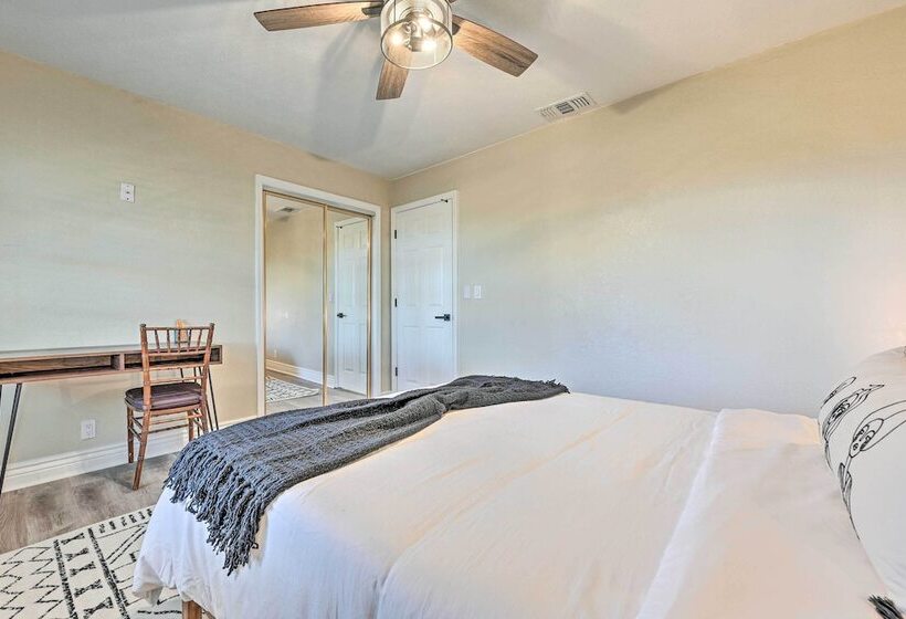 Plant City Home & Guest House W/ Outdoor Pool!