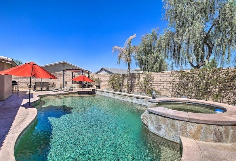 Coachella Retreat: Pool, Near Music Festivals