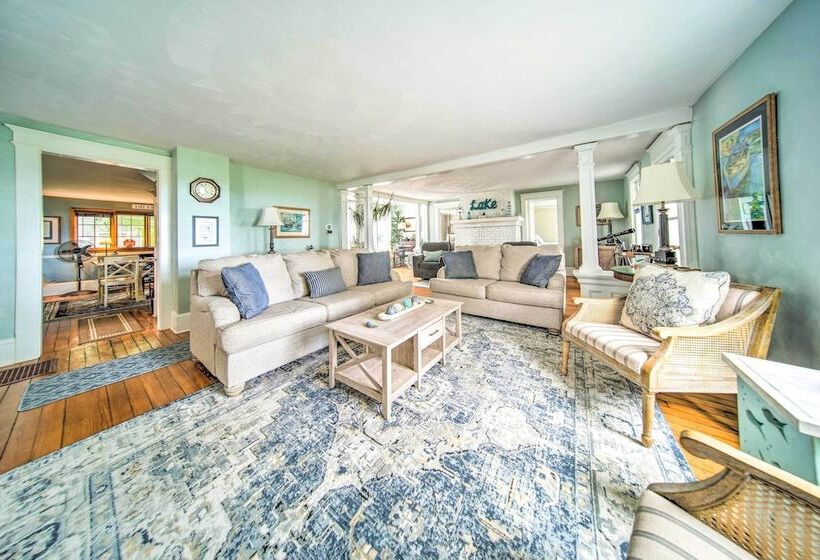 Private Waterfront Lake Erie Home W/bbq Patio