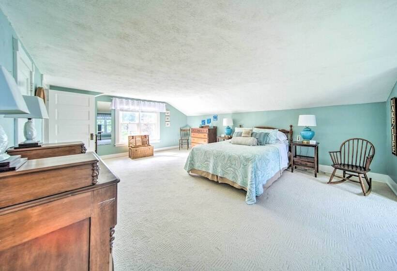 Private Waterfront Lake Erie Home W/bbq Patio