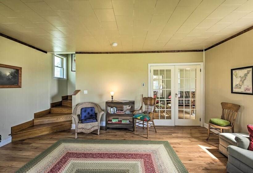 Quiet Baileys Harbor Country Home: 1 Mi To Lake!