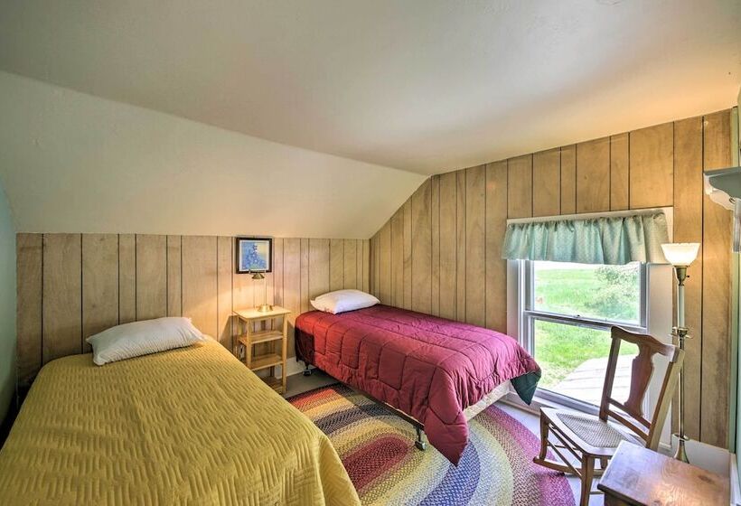 Quiet Baileys Harbor Country Home: 1 Mi To Lake!