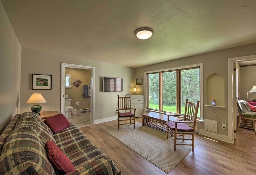 Quiet Baileys Harbor Country Home: 1 Mi To Lake!