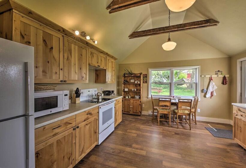 Quiet Baileys Harbor Country Home: 1 Mi To Lake!