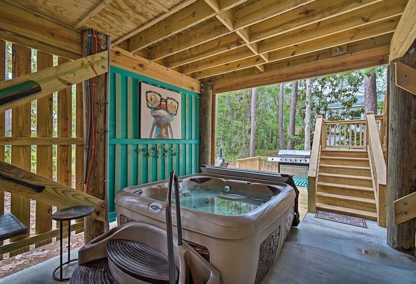 Quiet Fisherman S House W/ Hot Tub + Tropical Bar!