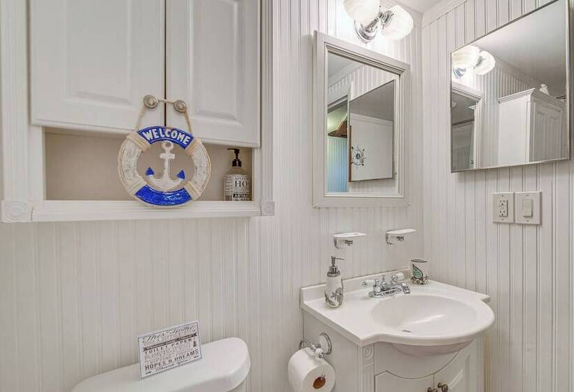 Quiet Retreat W/ Boat Parking, 2 Mi To Marina