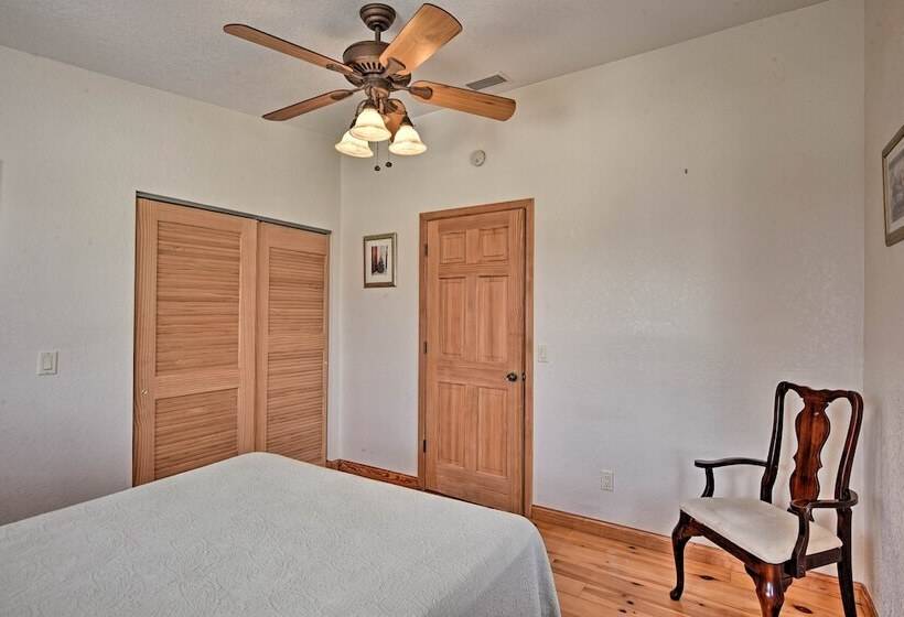 40 Acre Farm W/ Animals & Fishing In Sebring!