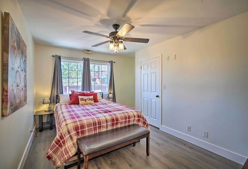 Relaxing Lake Arrowhead Home ~ 1 Mi To Lake!