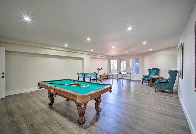 Relaxing Lake Arrowhead Home ~ 1 Mi To Lake!