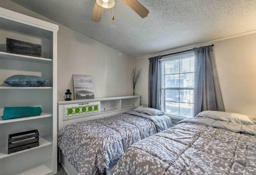 Relaxing Lincoln Forest Retreat W/ Wraparound Deck