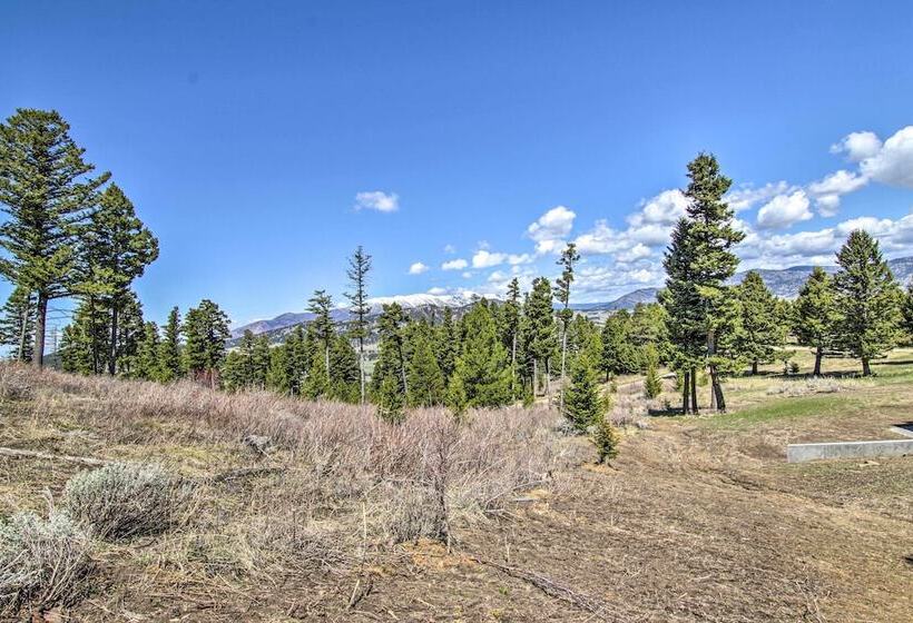 Remote Mtn Retreat W/ Hot Tub: Outside Bozeman!