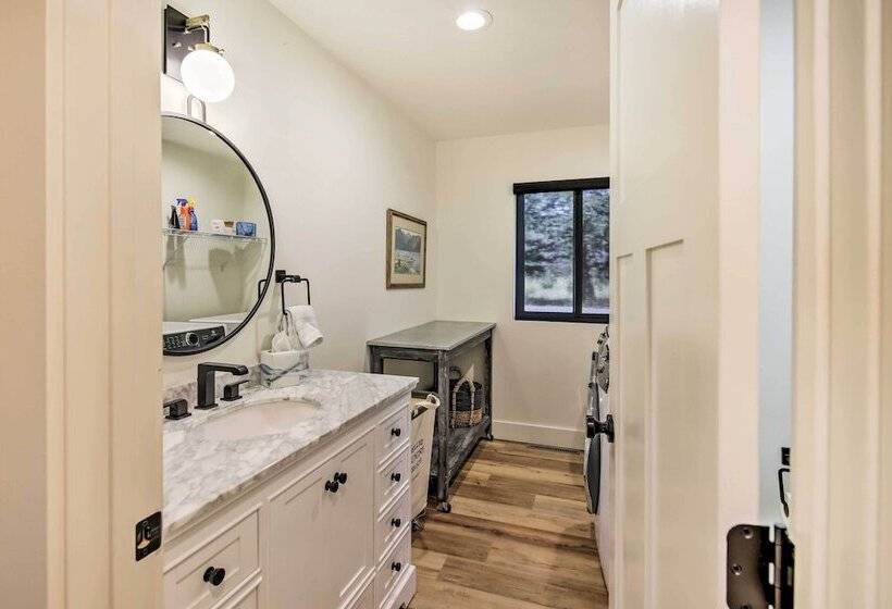 Renovated Riverfront Missoula Home W/ Deck!