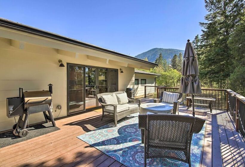 Renovated Riverfront Missoula Home W/ Deck!