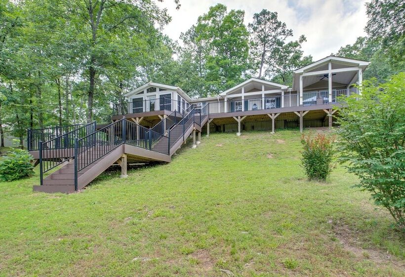 Lakefront Arkansas Home W/ Dock & Sunroom