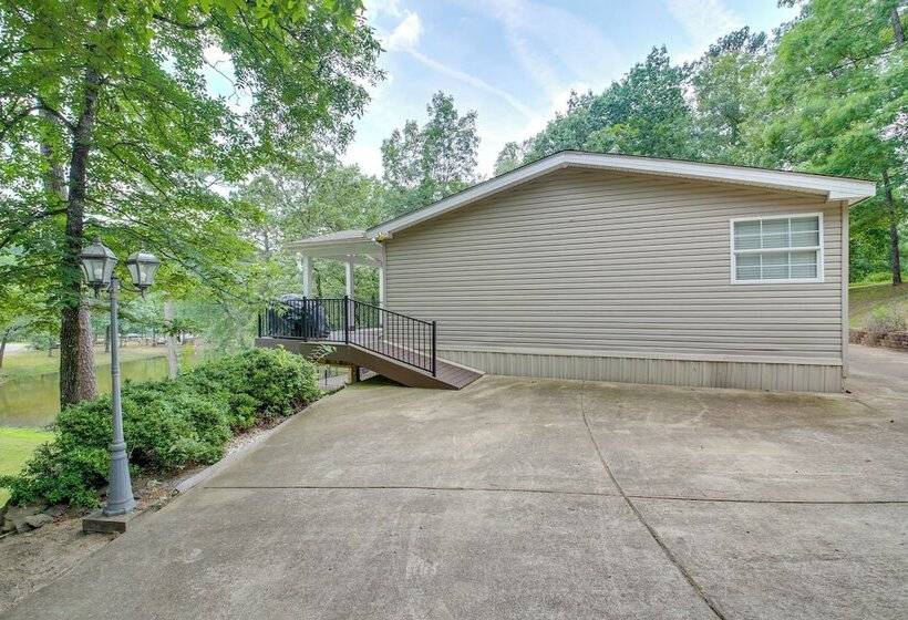 Lakefront Arkansas Home W/ Dock & Sunroom