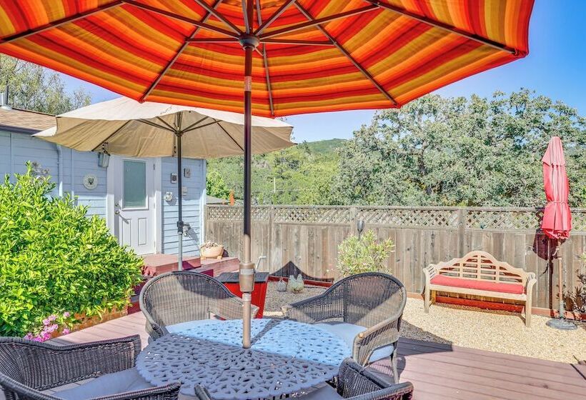 Romantic Casita W/ Garden + Deck 2 Miles To Plaza!