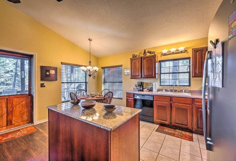 Ruidoso Cabin W/ Hot Tub & Mtn Views!