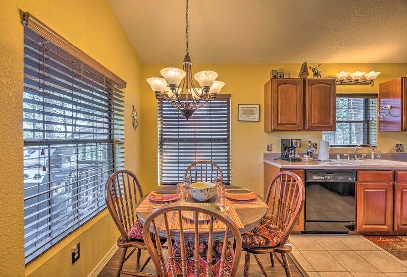 Ruidoso Cabin W/ Hot Tub & Mtn Views!