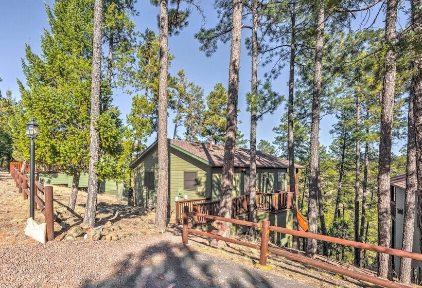 Ruidoso Cabin W/ Hot Tub & Mtn Views!