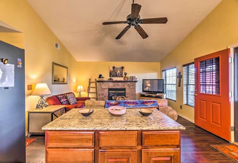 Ruidoso Cabin W/ Hot Tub & Mtn Views!