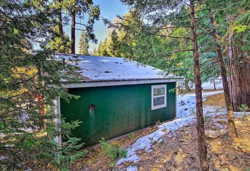 Running Springs Cabin W/ Deck + Forest Views