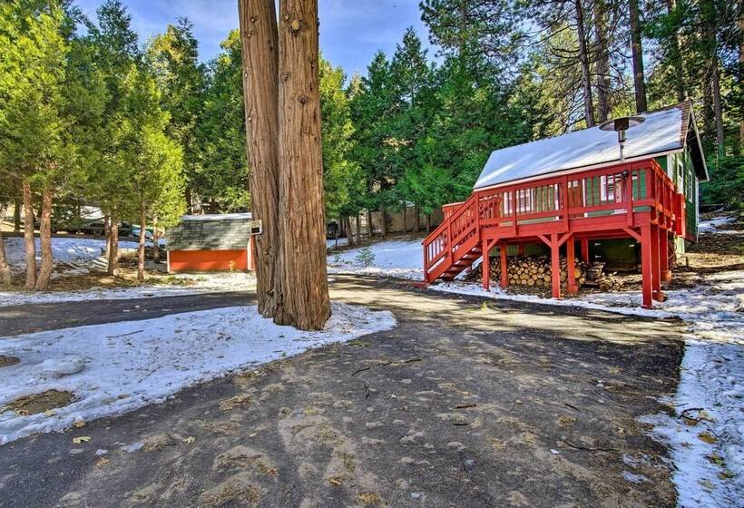 Running Springs Cabin W/ Deck + Forest Views